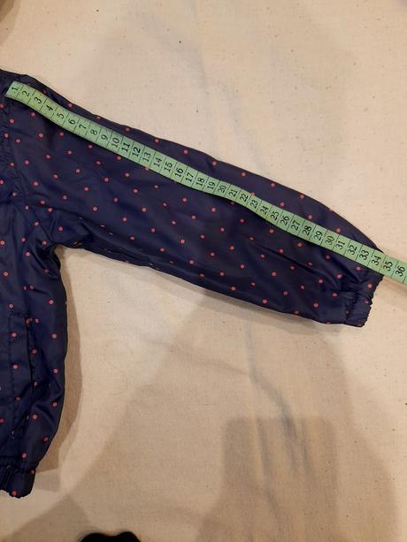 Prechodná  bunda, 92