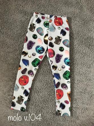 Zateplene legíny molo v.104, 104