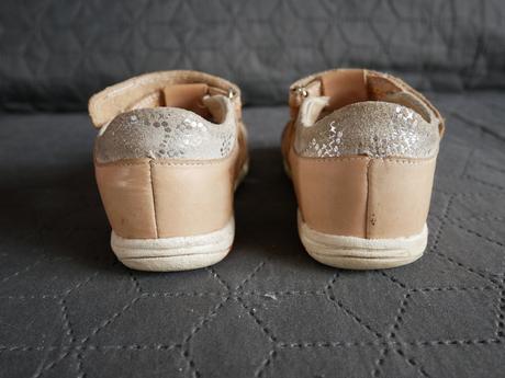 Kožené sandalky bekko, 25