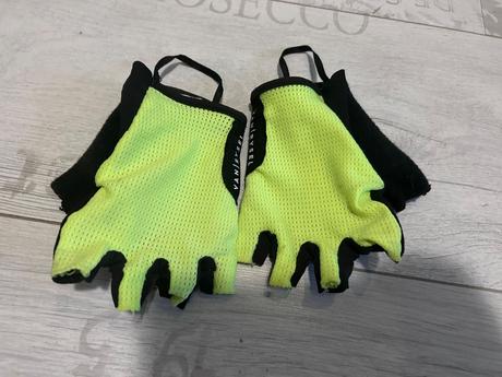 Rukavice na bicykel, 122