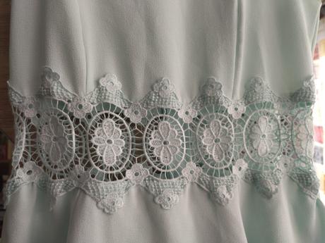 Sviatočné krátke šaty, 36