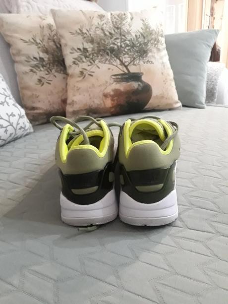 Predám pekné dámske tenisky zn. nike č. 37,5, nike,37