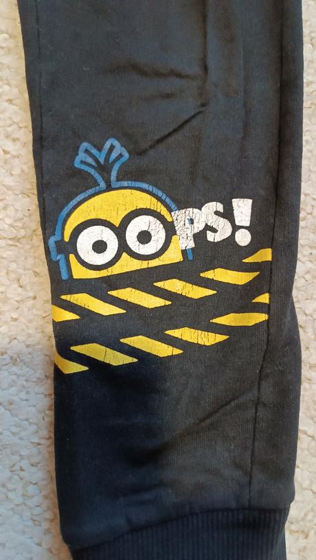 Tepláky minions, 122