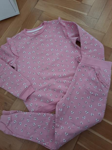 Krásna súpravička, sinsay,140