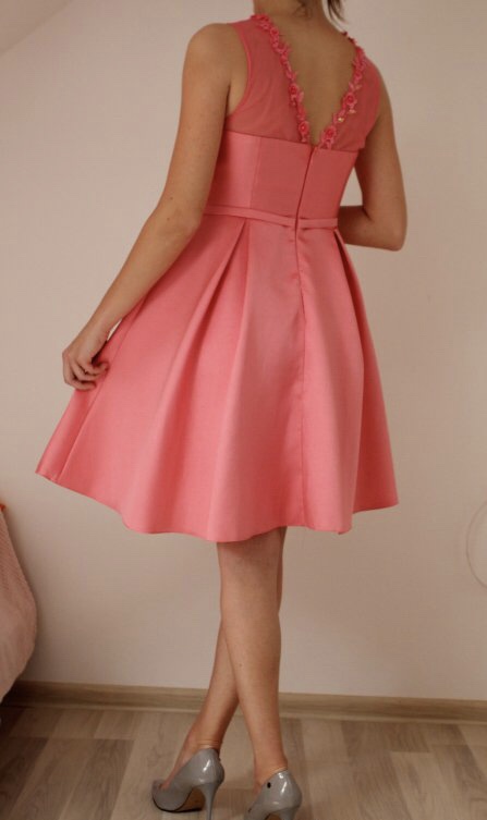 Spoločenské šaty, m