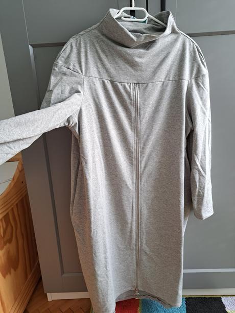 Oversize teplákové šaty,