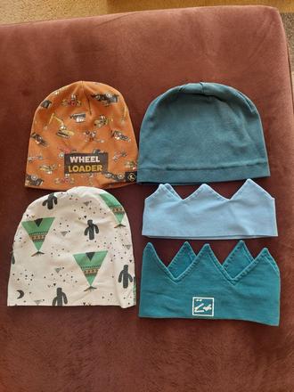 Jarné čiapky a korunky, 104