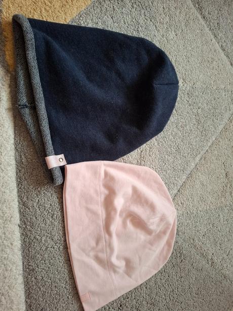 Čiapky rôzne veľkosti, značky rozklikni od 1 eura, reserved,86