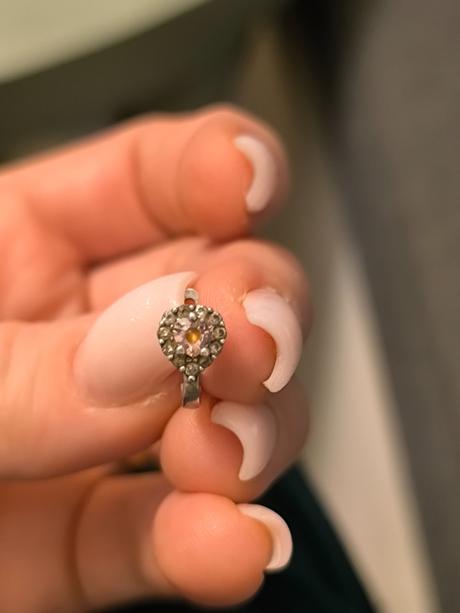 Dievčenské náušničky, 