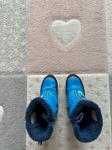 Nepremokavé snehule, 29