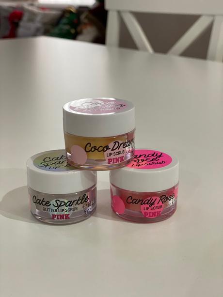 Scrub na pery pink victorias secret,