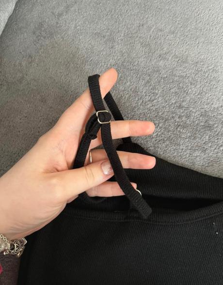 Čierny crop top, s