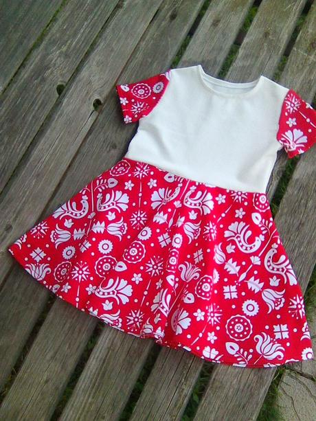 Upletové šatočky, 86