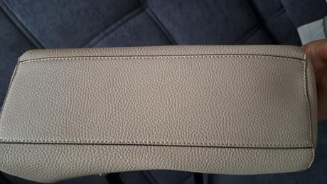 Kabelka guess, guess