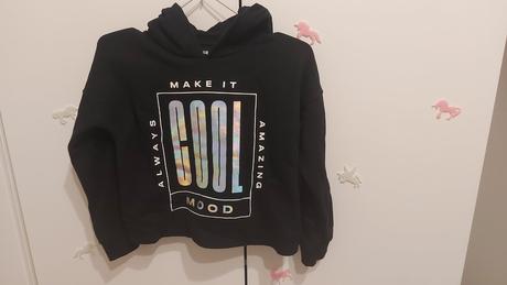 Predám nenosenú dievcensku mikinu veľ.140-146, f&f,140