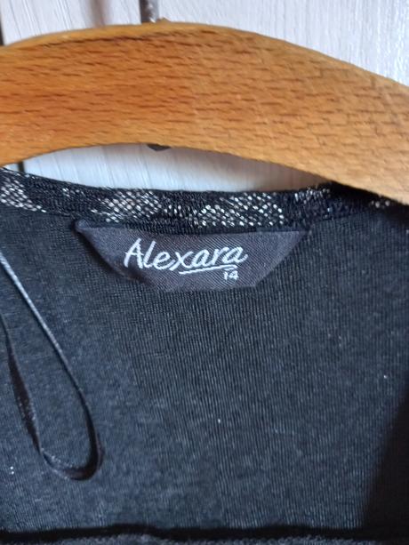 Svetrík so striebornými trblietkami, 38