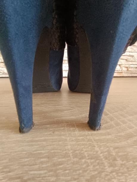 Extravagantné lodičky, 39