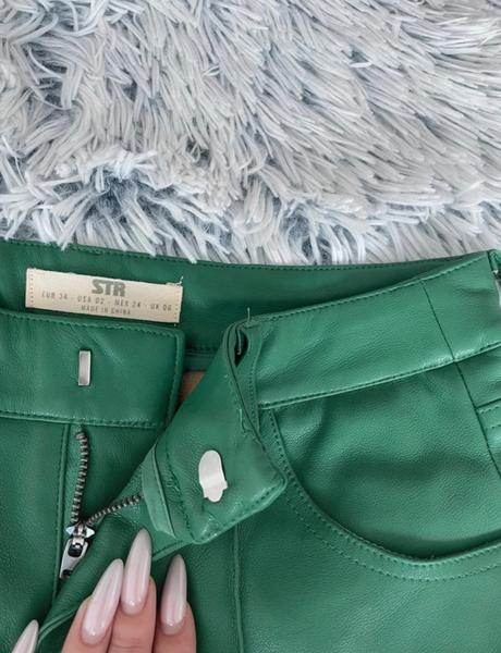 Kožené nohavice, stradivarius,xs