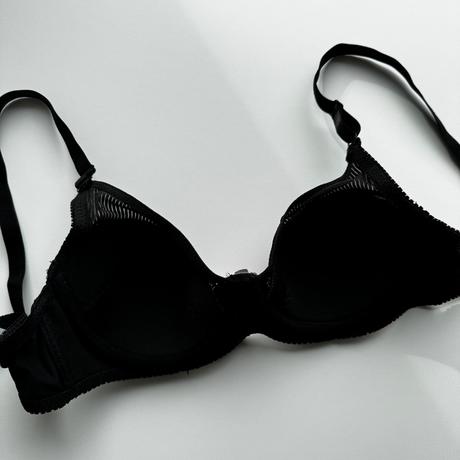 Jemne vystužená podprsenka s kosticou 5573 čierna, 80c / 85c / 90c