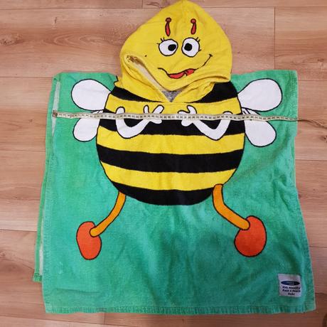 Uterák na plaž, 98