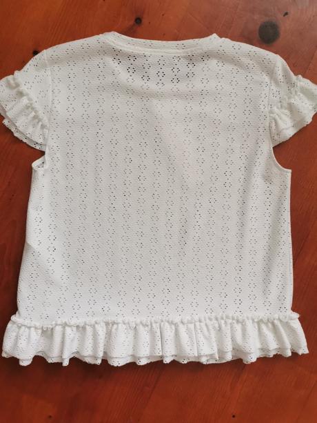 Biely top značky please, s