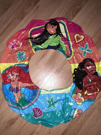 Koleso na plávanie disney,