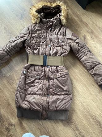Zimná bunda a vesta s opaskom, 40