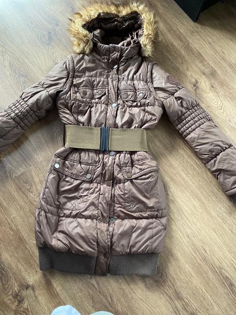 Zimná bunda a vesta s opaskom, 40