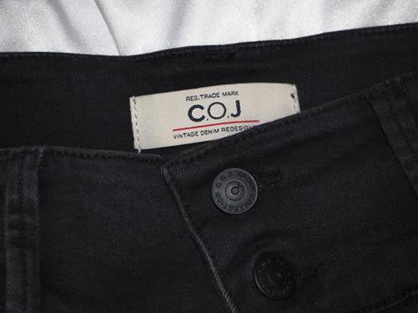 Luxusné strečové rifle c. o. j, s