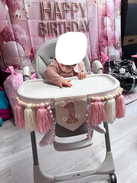 Banner s číslom 1, 