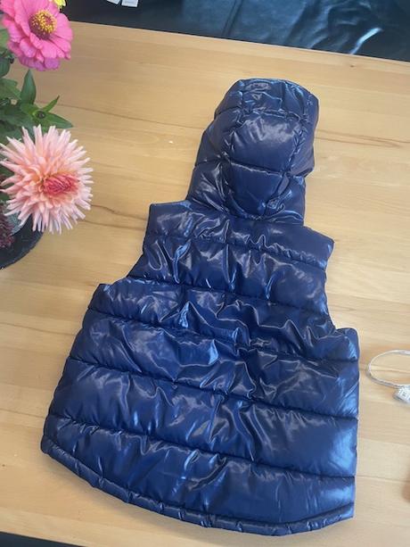 Vesta benetton 7 rokov ako nova, benetton,122