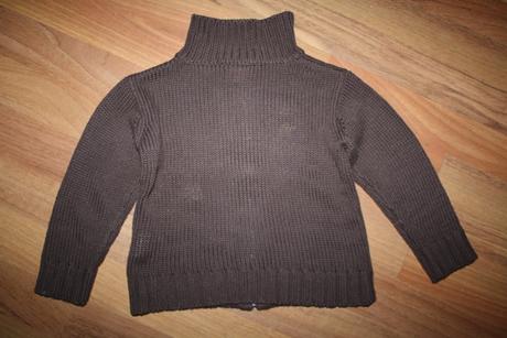 Tenký svetrík, kenvelo,104