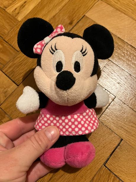 Plysaky 2-hladame novy domov- cena podla velkosti,