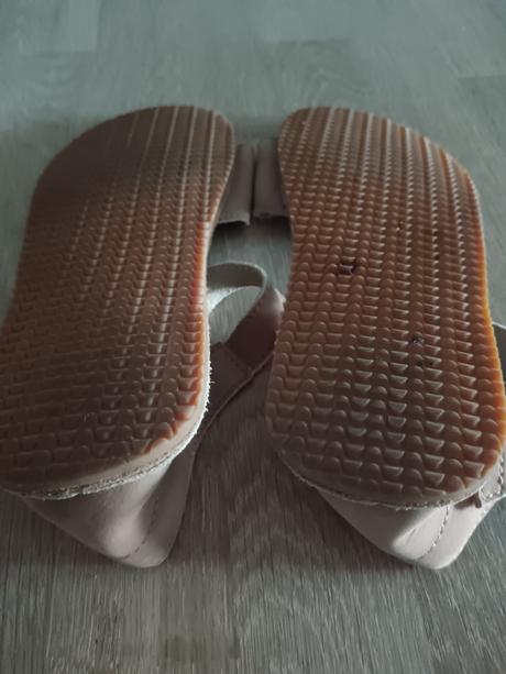 Barefoot sandálky ok bare, 33