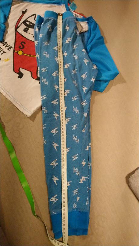 Pyžamká pre chlapcov, 110