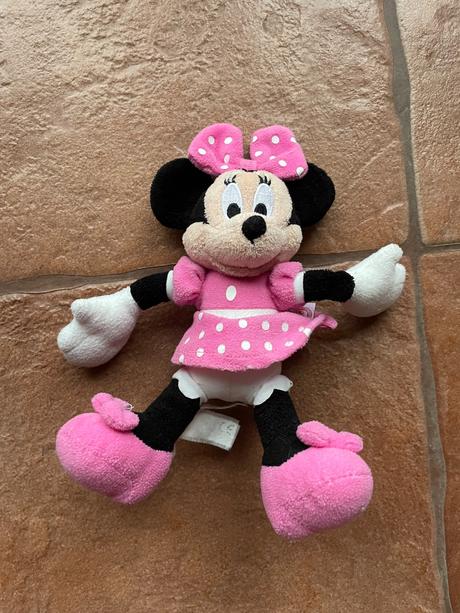 Minnie,