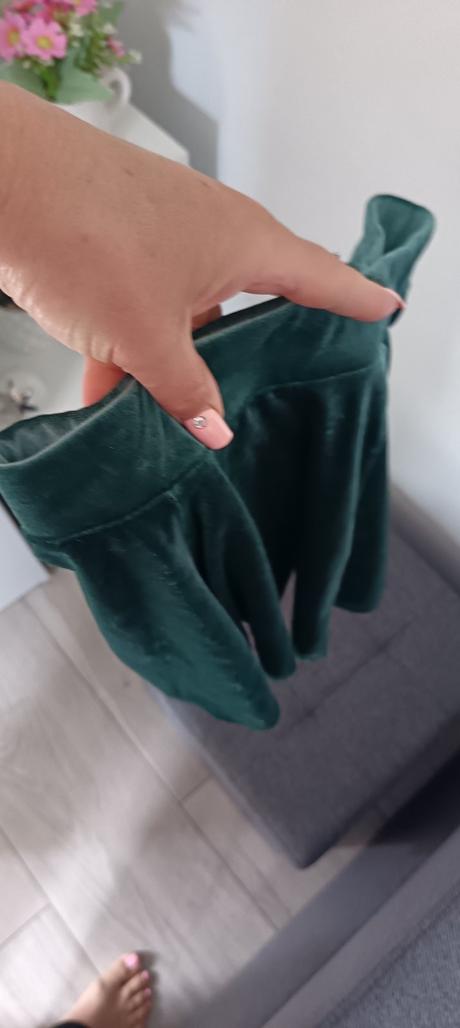 Zamatová, smaragdová sukňa, h&m,xs