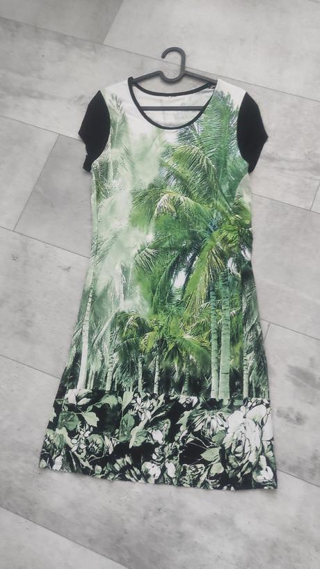 Šaty s palmami, 38