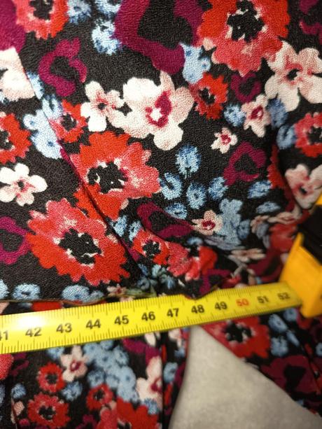 Blúzka so zavinovacím motívom, esmara,38