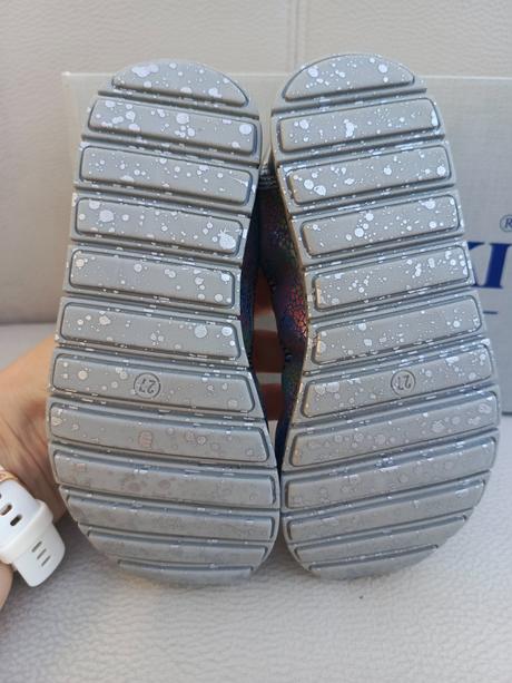 Balerínky, kornecki,27