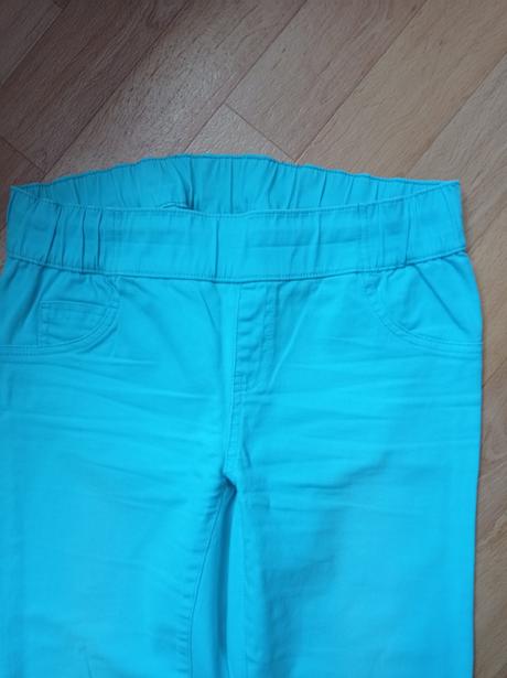 Maxi balik kvalitnych riflí, nohavic vyborny stav, m