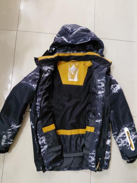 Predam značkovú bundu, 152