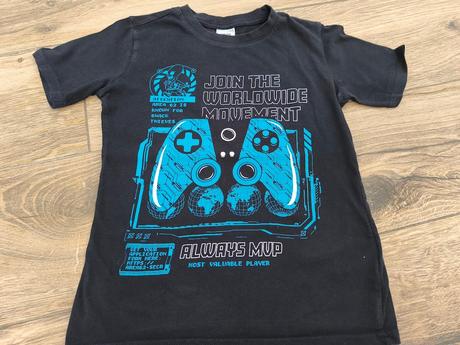 3 tricka s kratkym rukavom, chapter young,134