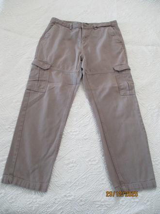 Nohavice s kapsami, sinsay,32