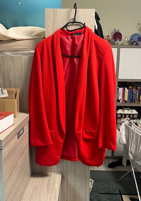 Červené sako boohoo, xs