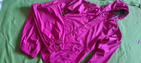 Pogumovaná bunda do dažďa, 158