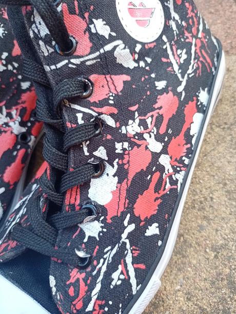 Platené tenisky, 37