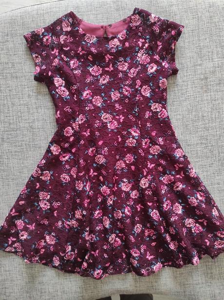 Predám krásne šaty 128, primark,128