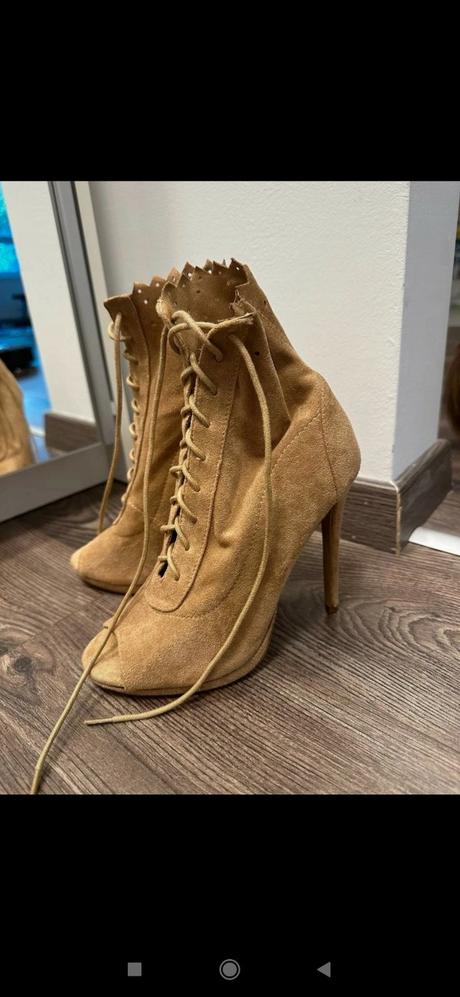 Kotníkové sandále, 36