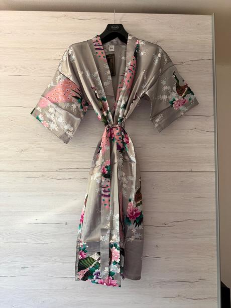 Satenovy zupan / kimono, l / m / s / xs